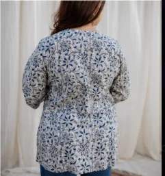 Women’s Blue Floral Print Kurta Top view 3